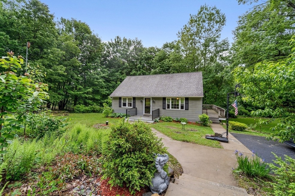 132 James St, Ludlow, MA 01056 - photo 1