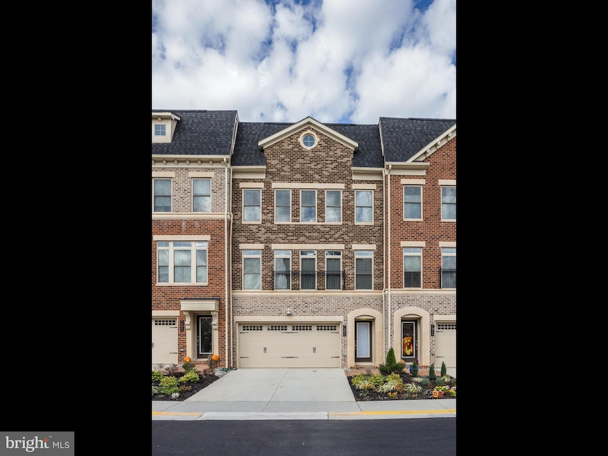 7222 Magpie Ln, Falls Church, VA 22043 - photo 1