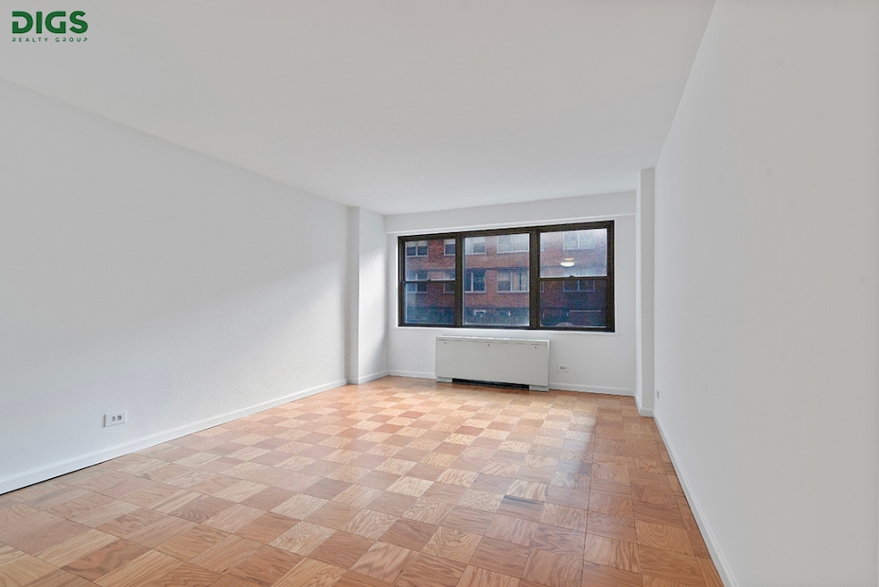 Parker Gramercy unit 304, New York, NY 10011 - photo 1
