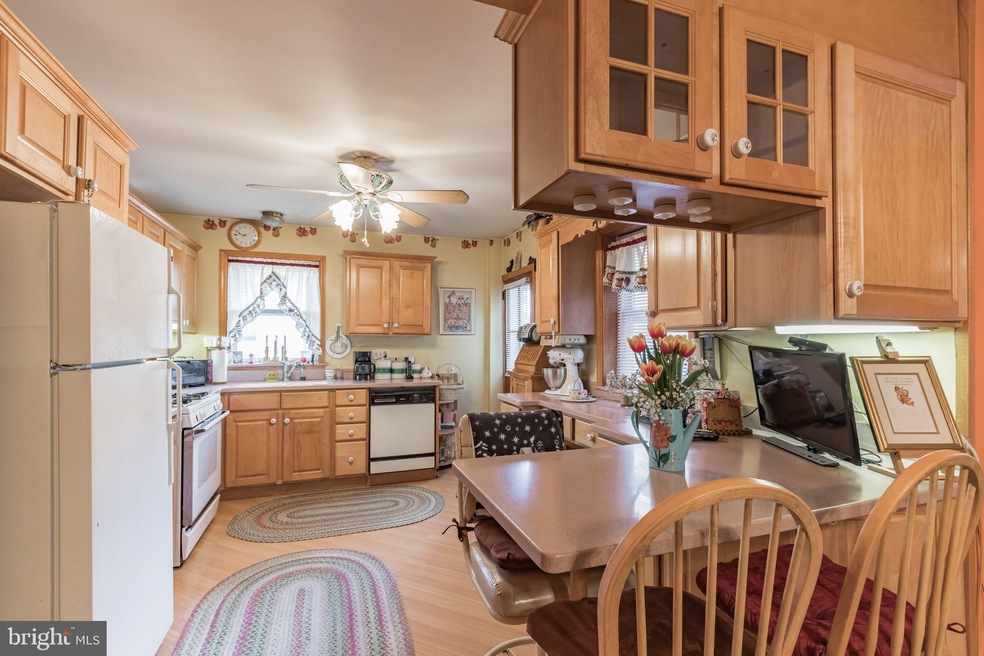 77 N Union Ave, Lansdowne, PA 19050 - photo 1