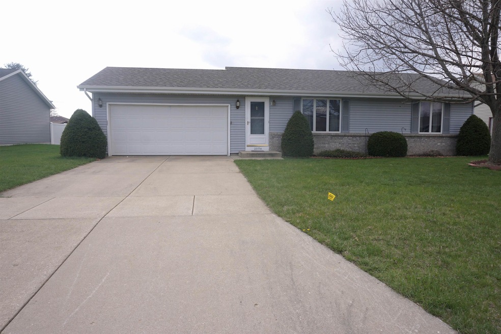 2354 Aspen St, Janesville, WI 53546 - photo 1