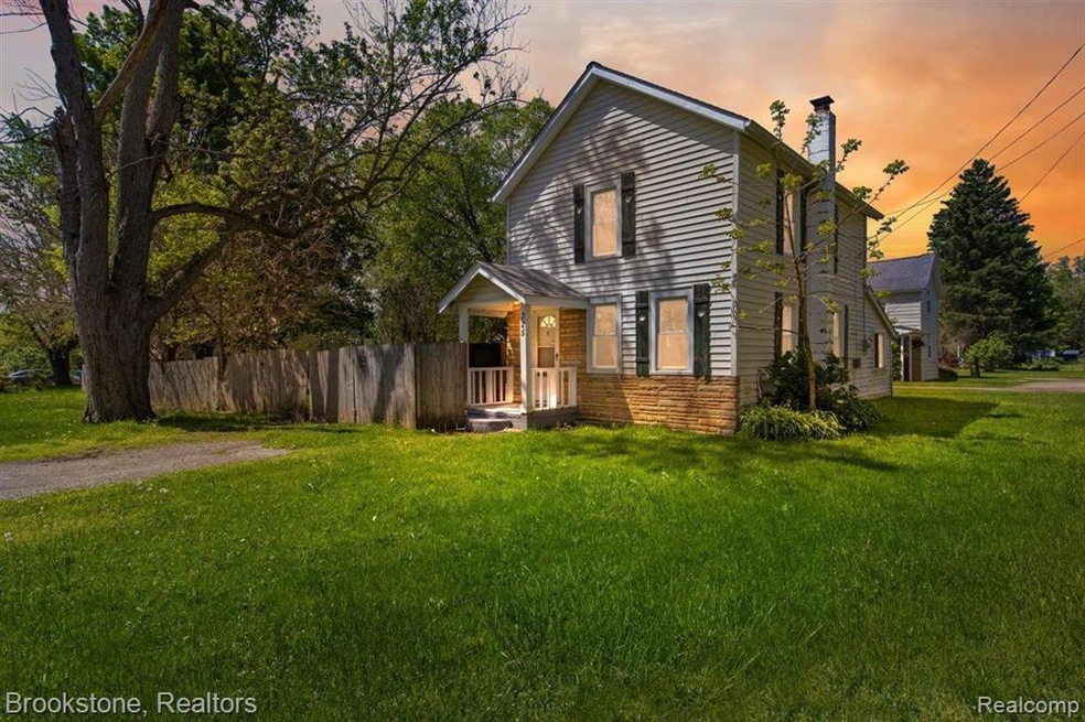 Welcome Home to 325 N. Ann St.