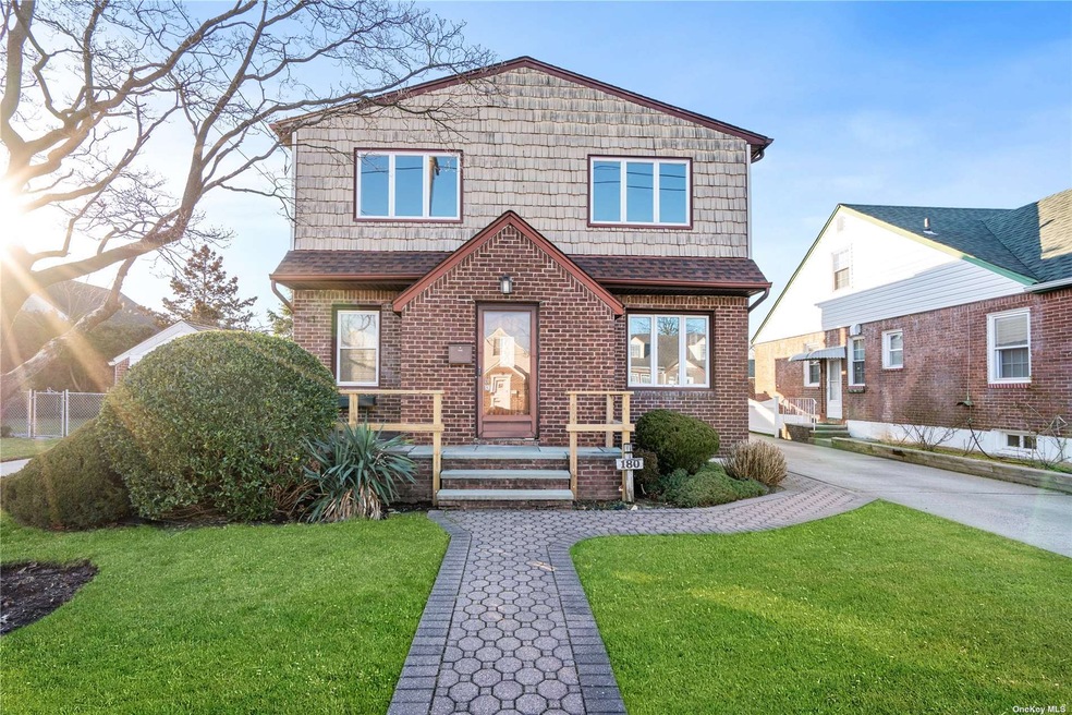 180 Hoffman St, Franklin Square, NY 11010 - photo 1