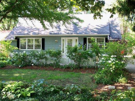 529 E 8th Ave, Naperville, IL 60563 - photo 1