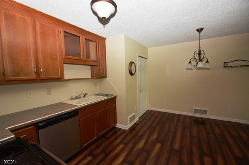 16 Heritage Ln unit E8, Hamburg, NJ 07419 - photo 1