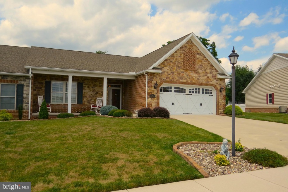 147 Stoners Cir, Littlestown, PA 17340 - photo 1