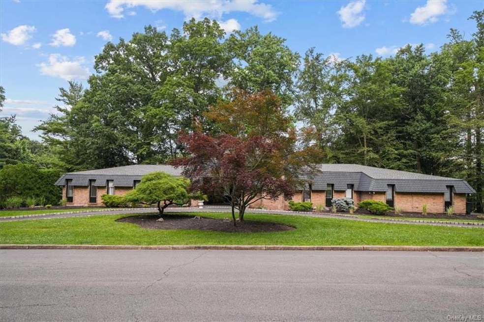 11 Lisa Ln, New City, NY 10956 - photo 1