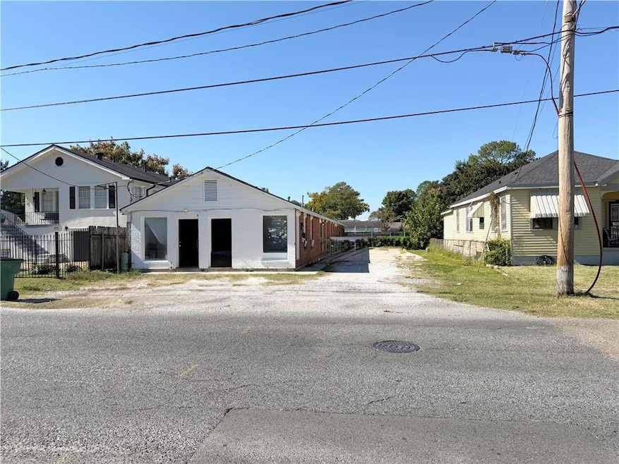 726 S Labarre Rd, Jefferson, LA 70121 - photo 1