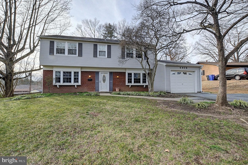 4908 Ridgeview Ln, Bowie, MD 20715 - photo 1
