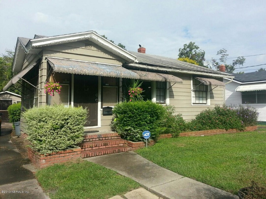 1379 Wolfe St, Jacksonville, FL 32205 - photo 1