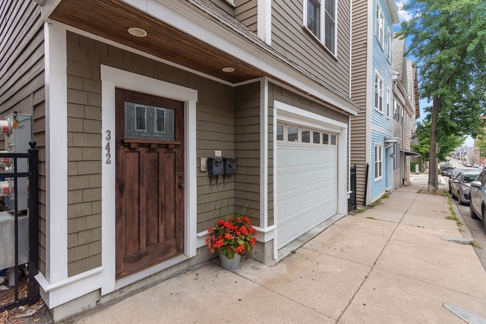 342 E St unit 1, Boston, MA 02127 - photo 1