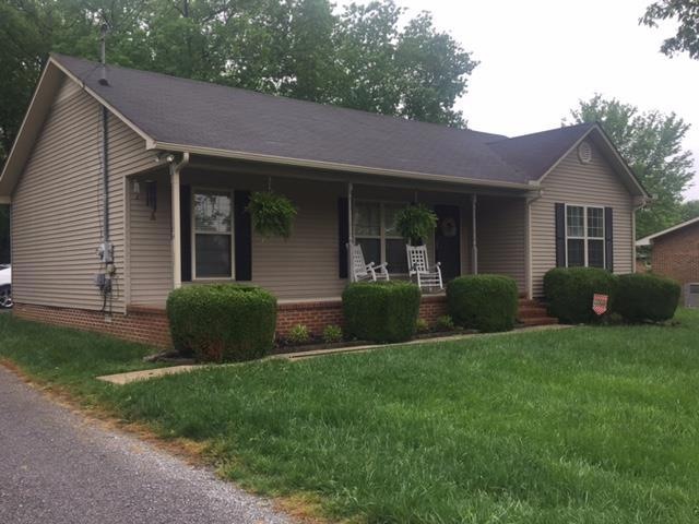 1304 Glenoaks Rd, Shelbyville, TN 37160 - photo 1
