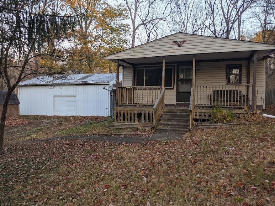 264 Edgewater Beach Blvd, Thornville, OH 43076 - photo 1