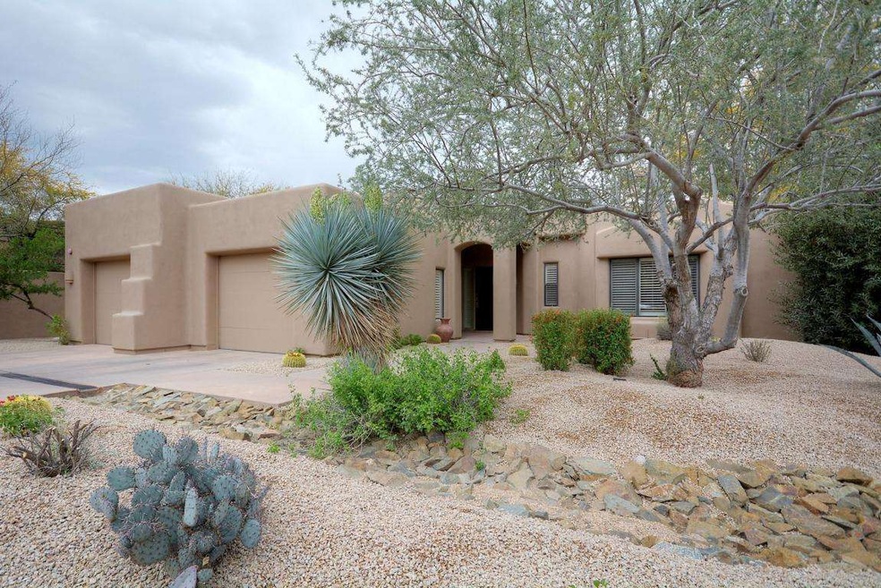 7481 E Whitethorn Cir, Scottsdale, AZ 85266 - photo 1