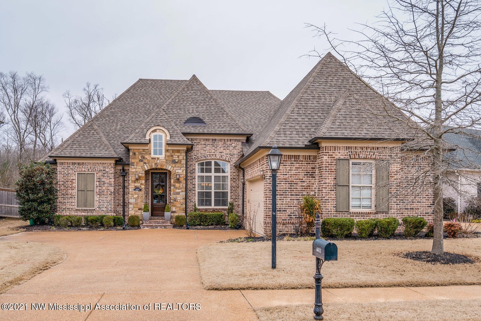 4411-Robinson-Loop-snapsold-screen-21389