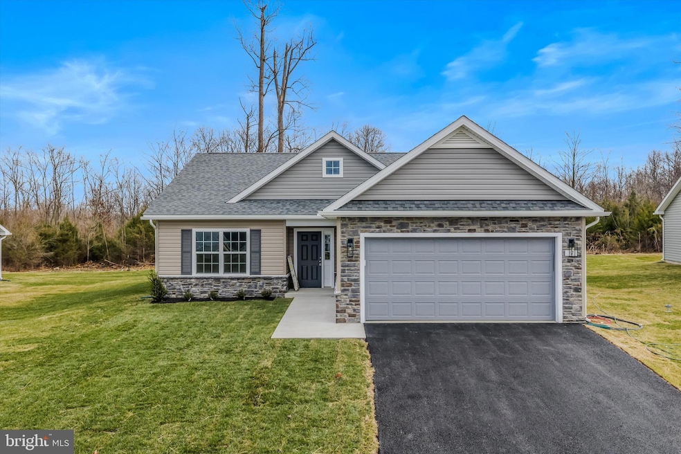 87 Boothbay Dr, Martinsburg, WV 25403 - photo 1