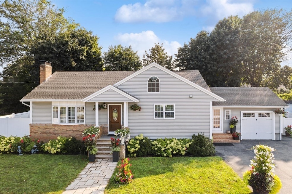 14 Liberty Ave, Lawrence, MA 01843 - photo 1