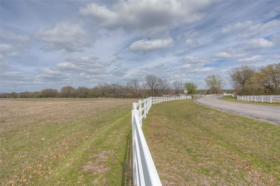 491 Boling Ranch Rd, Azle, TX 76020 - photo 1