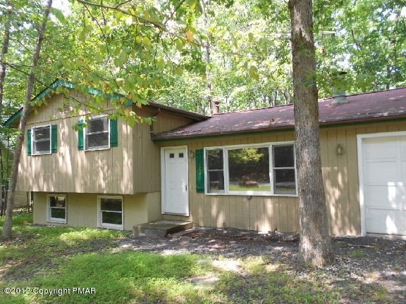 102 Lansdale Dr, East Stroudsburg, PA 18301 - photo 1