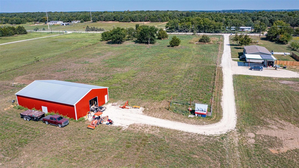 1024 County Road 212, Gainesville, TX 76240 - photo 1