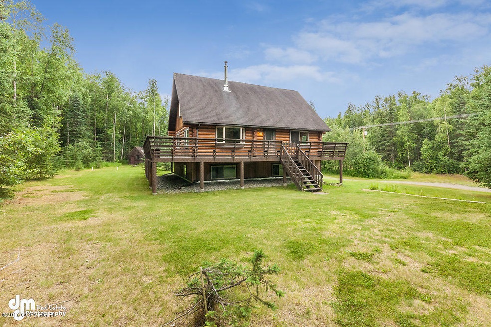 Exterior - Side 20170724-DW-3045-SMALL