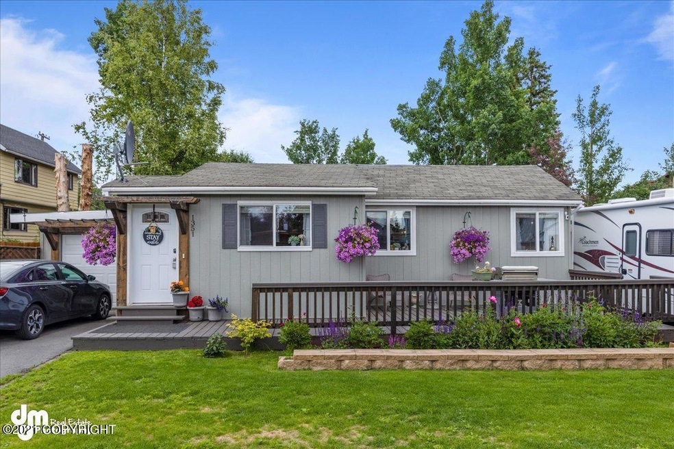 43-Updated Exteriors-ELKO2524
