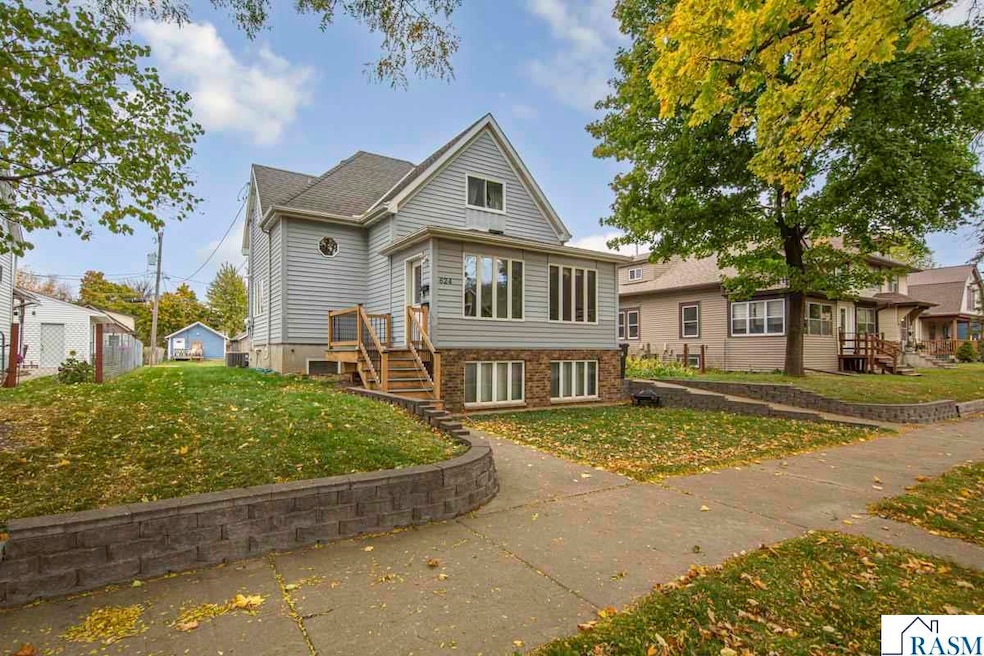 624 W 5th St, Mankato, MN 56001 - photo 1