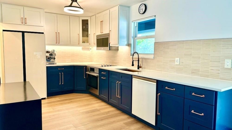 2135 Dock St, West Palm Beach, FL 33401 - photo 1