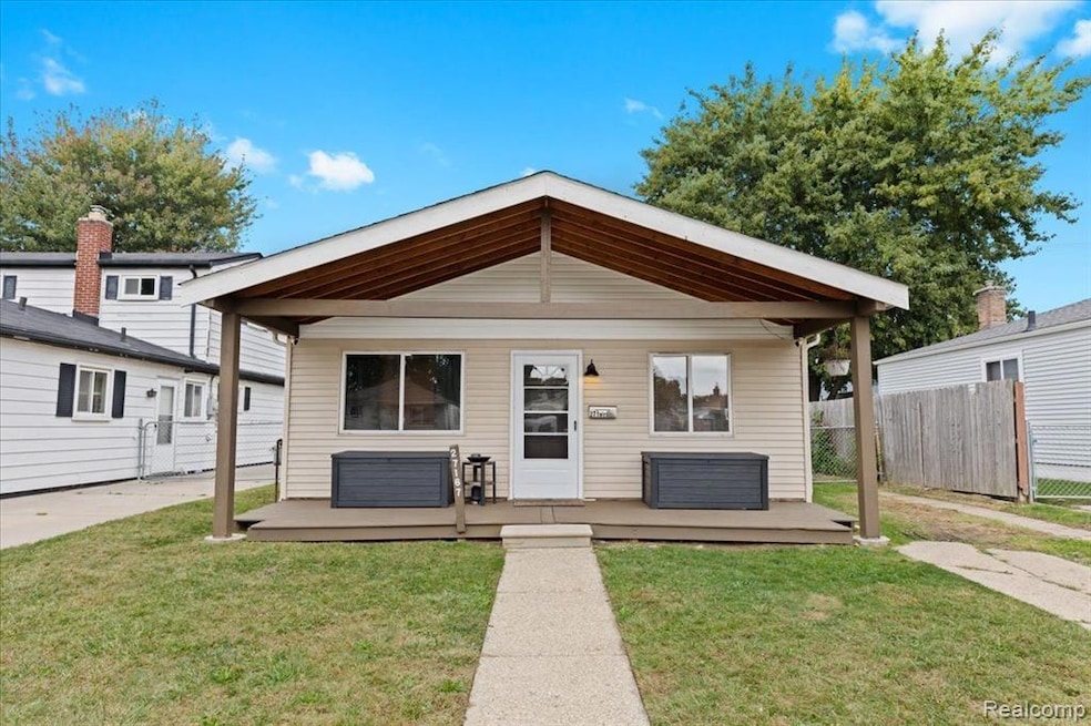 27167 Winslow Ave