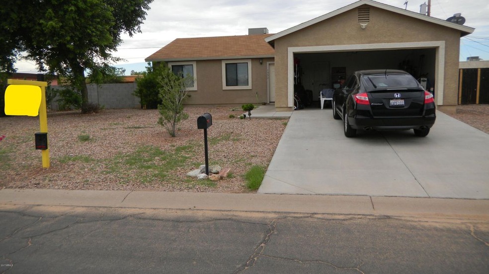 1552 E. 27th Ave
