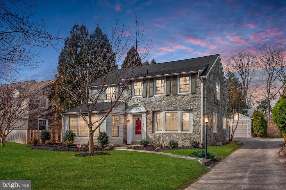 722 Greythorne Rd, Wynnewood, PA 19096 - photo 1