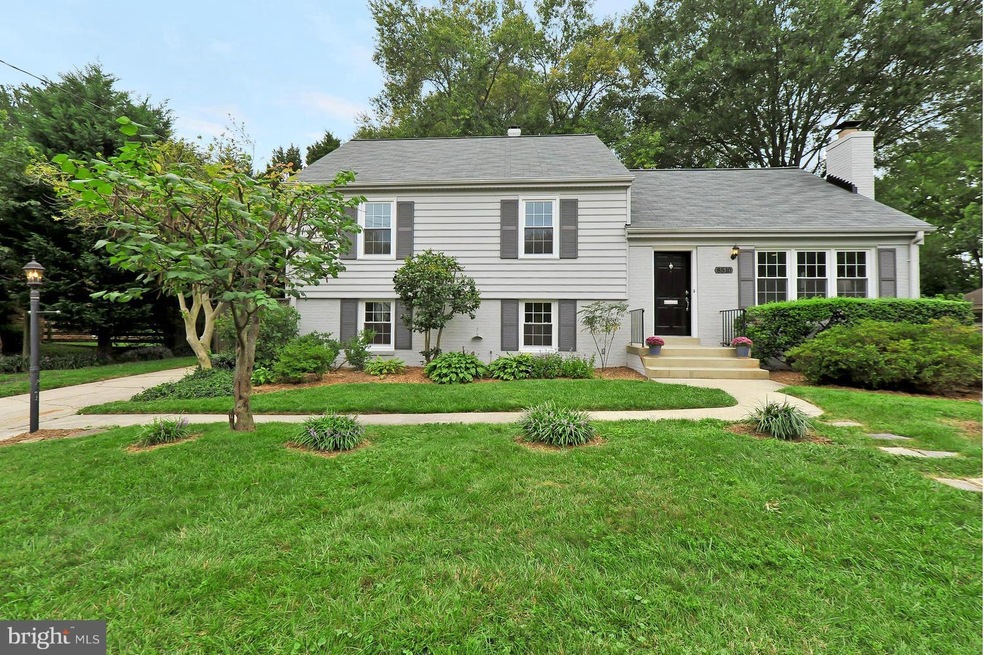 8510 Doyle Dr, Alexandria, VA 22308 - photo 1