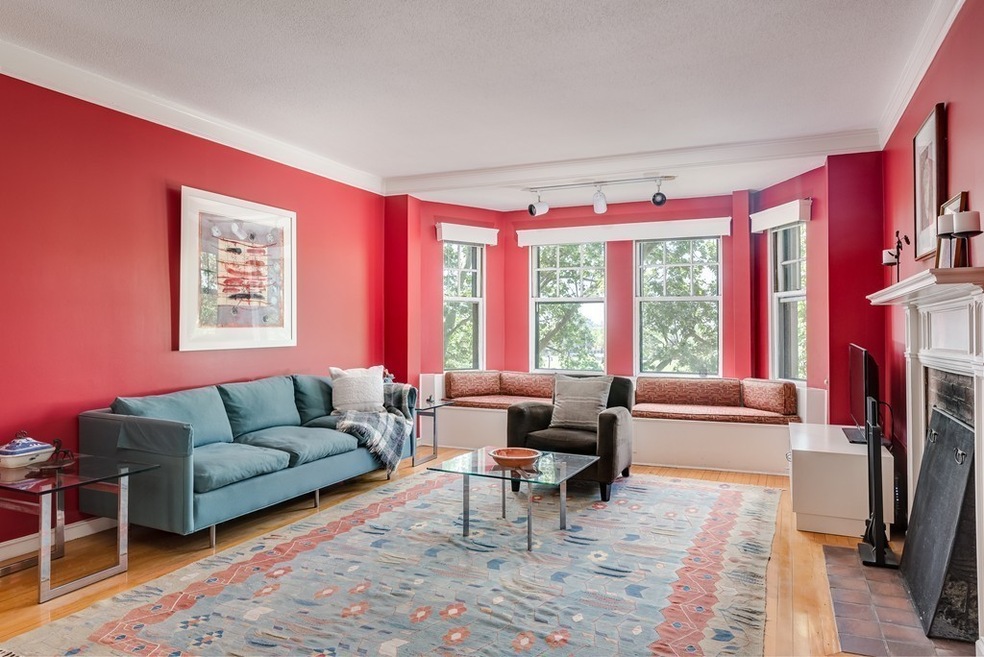 992 Memorial Dr unit 405, Cambridge, MA 02138 - photo 1