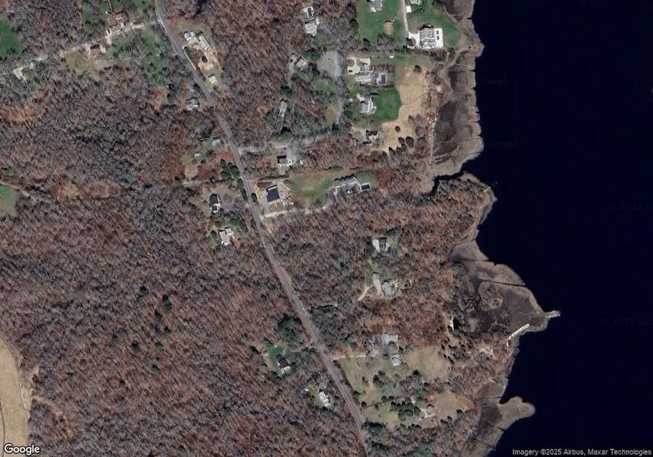 932 Drift Rd, Westport, MA 02790 - photo 1