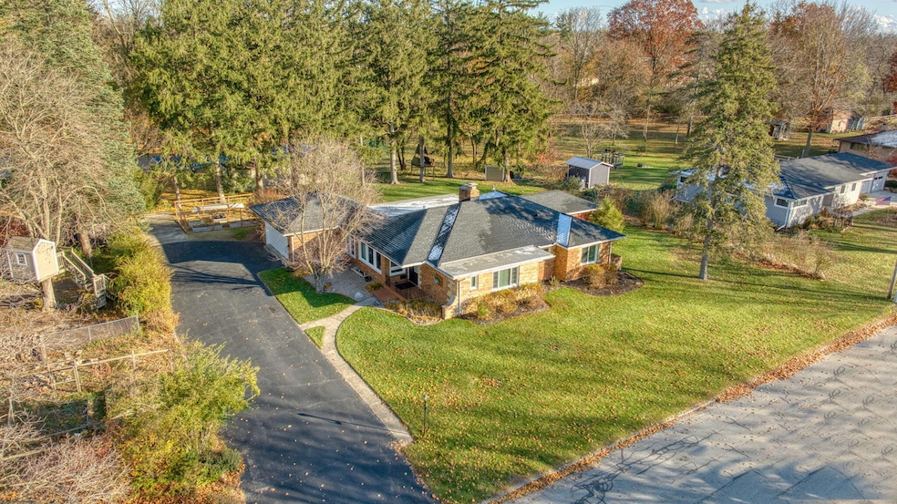 206 Park St, Tecumseh, MI 49286 - photo 1