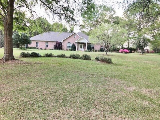 1079 Oakleigh Dr, Summit, MS 39666 - photo 1
