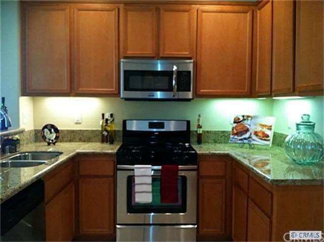 Gorgeous Stainless Steel Appliances and Granite Co