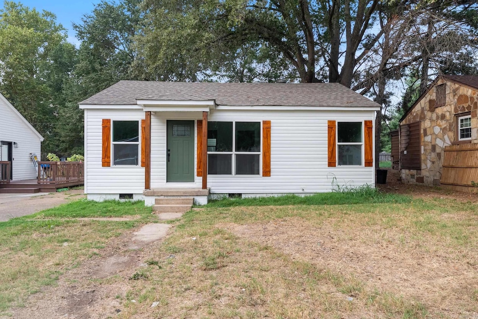 721 Mclain St, Newport, AR 72112 - photo 1