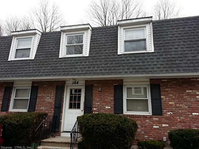 364 Colonial Ave unit 2B, Waterbury, CT 06704 - photo 1