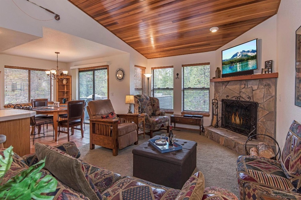 17776 W Core Rd, Sunriver, OR 97707 - photo 1