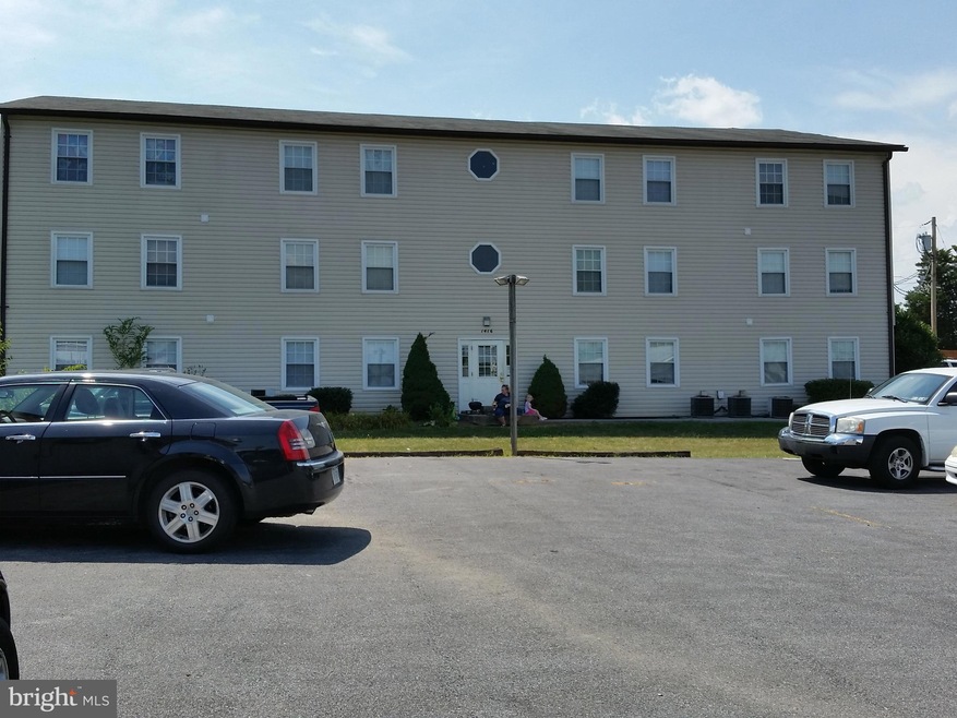 1416 N Shenandoah Ave unit 9, Front Royal, VA 22630 - photo 1