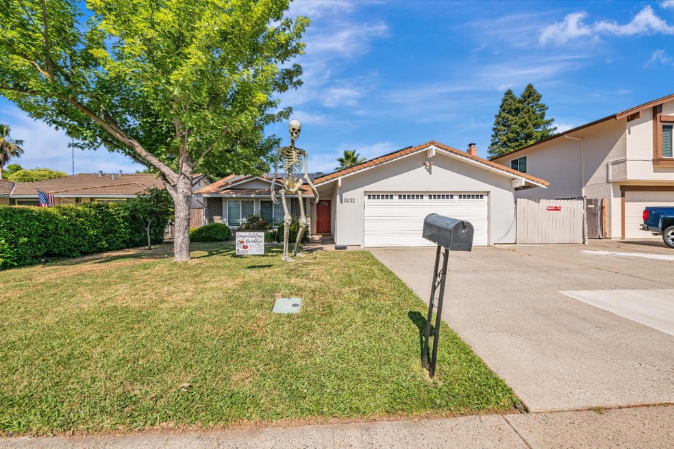 Under Contract $489,000