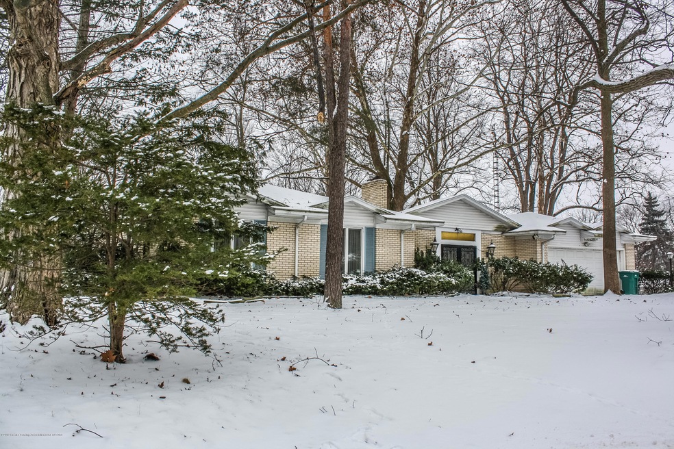 4239 W Willow Hwy, Lansing, MI 48917 - photo 1