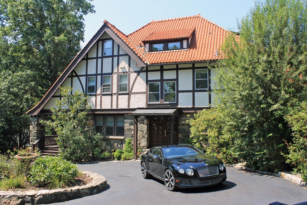 91 Brookside Dr, Greenwich, CT 06831 - photo 1