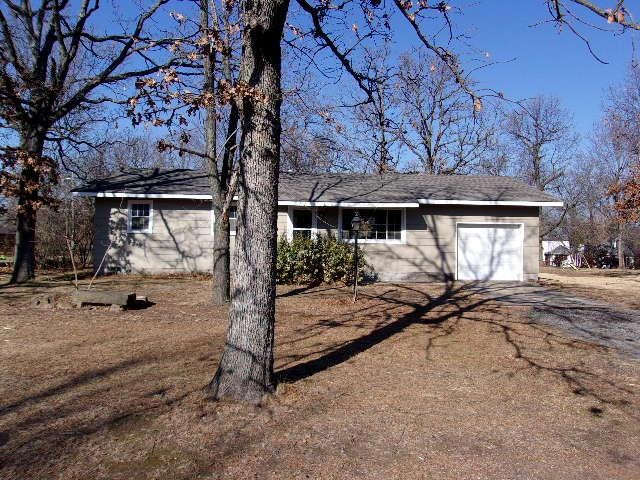 129 Red Oak Dr, Carl Junction, MO 64834 - photo 1