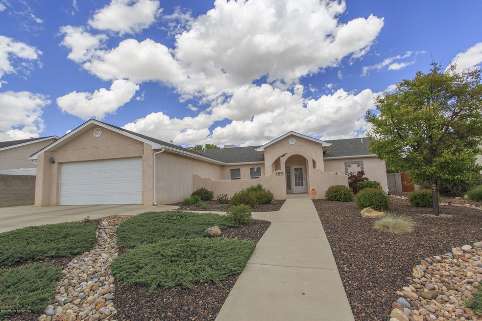 4904 Sandalwood Dr, Farmington, NM 87402 - photo 1