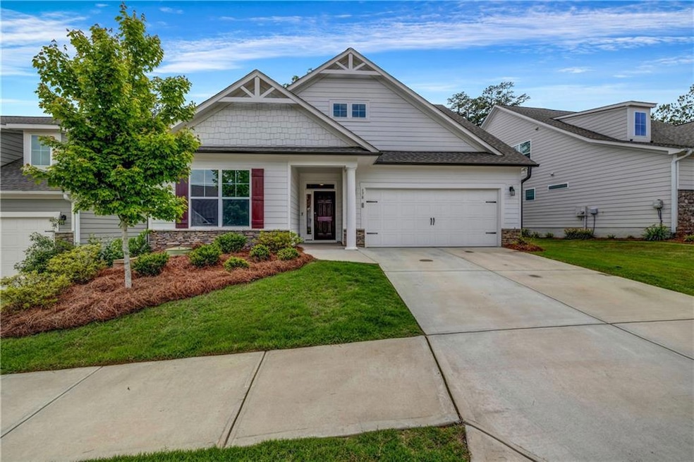 For Sale $610,000 • Co-Listing Agent