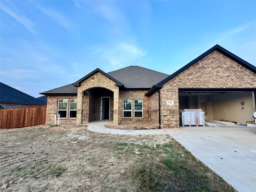 504 Limestone Cir, Mabank, TX 75147 - photo 1