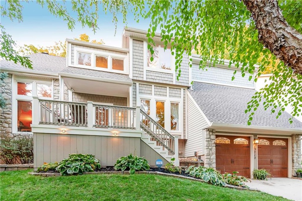 13712 W 75th Place, Shawnee, KS 66216 - photo 1