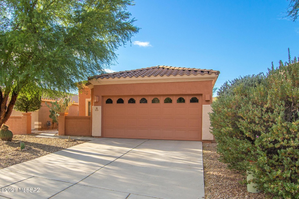 2215 E Stone Stable Dr, Tucson, AZ 85737 - photo 1